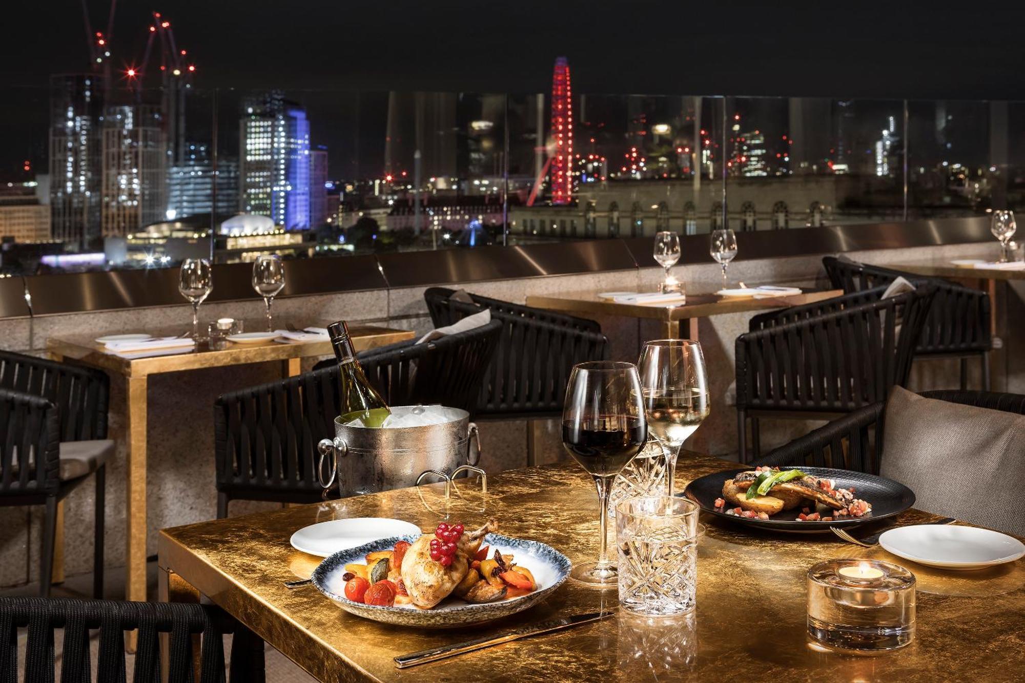 Me London By Melia - Covent Garden Hotel Buitenkant foto The Deck