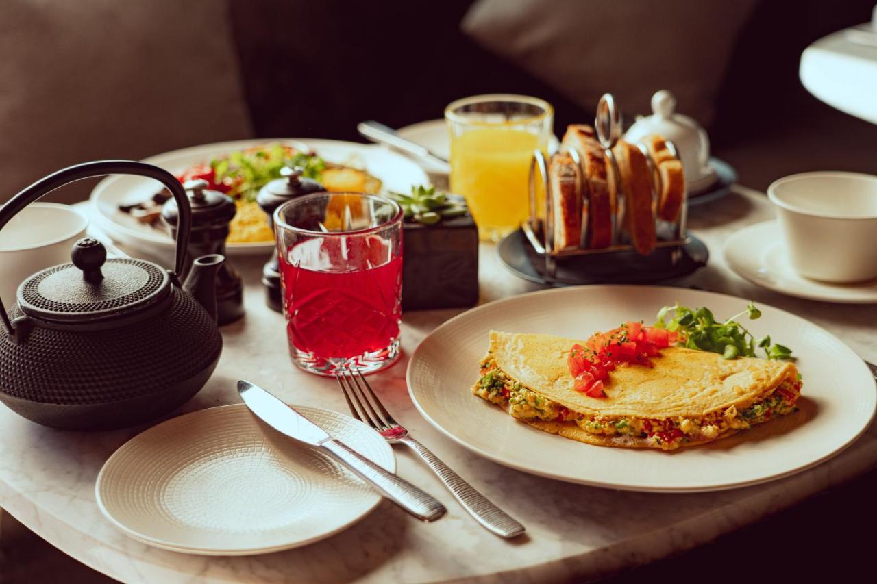 Me London By Melia - Covent Garden Hotel Buitenkant foto A breakfast at the hotel